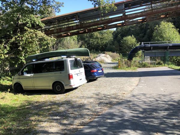 Parkmöglichkeit am Breitenburger Kanal Parkmöglichkeit am Breitenburger Kanal