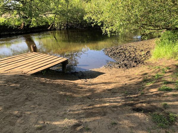 Einsetzen vom Ufer aus Einsetzen vom Ufer aus