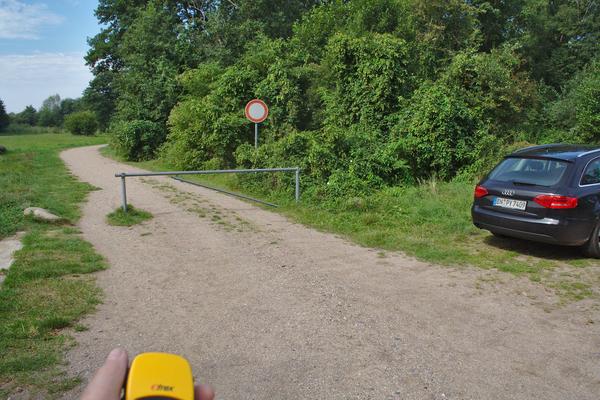 Zuwegung vom Parkplatz zur Badestelle Seedorf