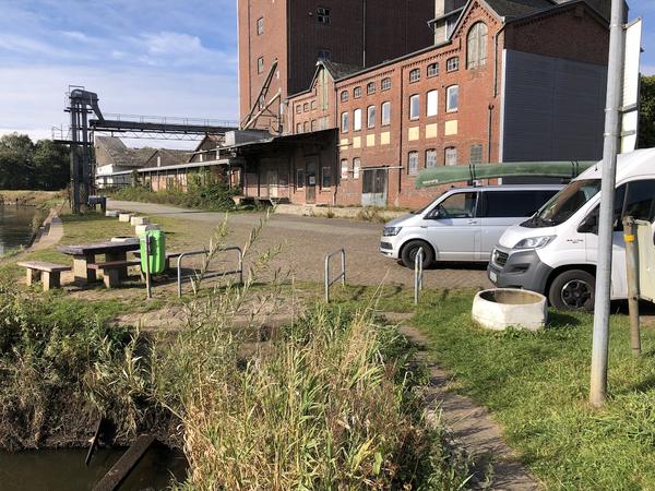Parkmöglichkeit am Hafen Kellinghusen Parkmöglichkeit am Hafen Kellinghusen