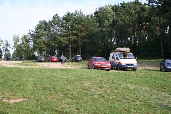 Parkplatz an der Badestelle Barnin