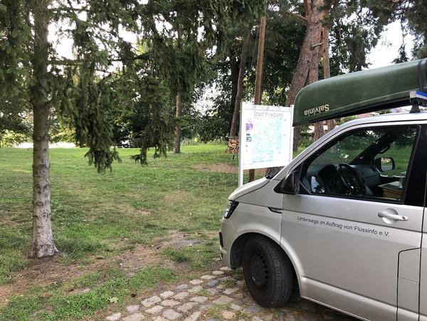 Kanueinsetzstelle am Biwakplatz Kummerow Kanueinsetzstelle am Biwakplatz Kummerow