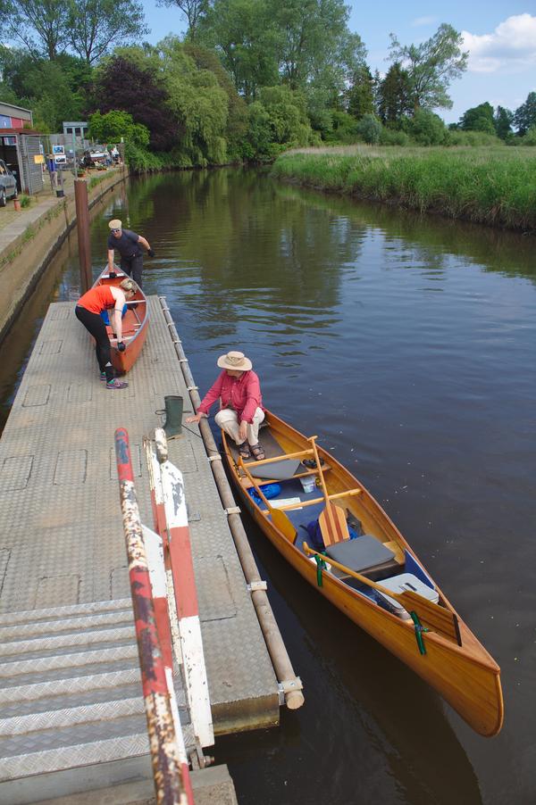 auf dem Schwimmsteg