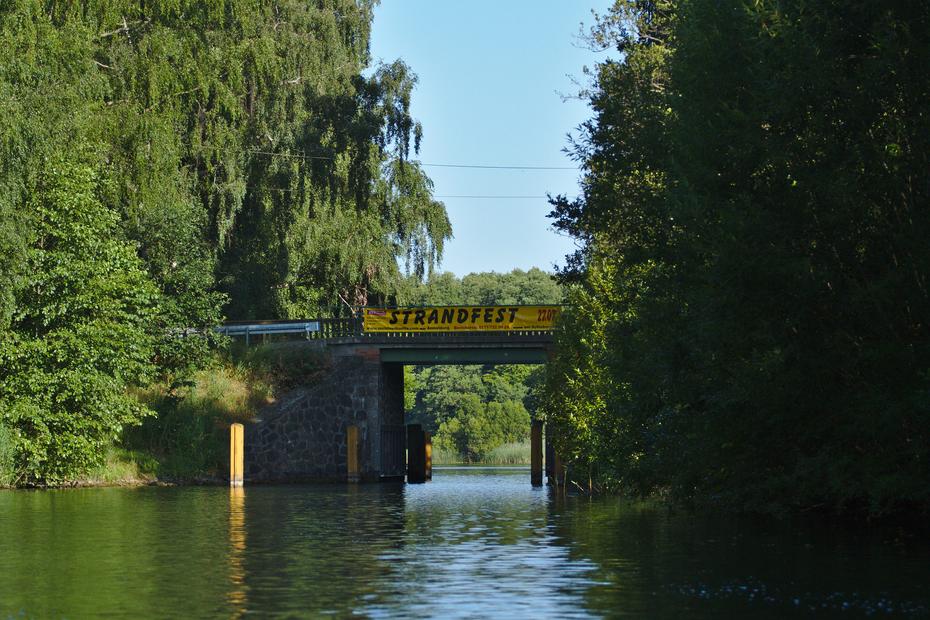 Brücke über den Zootzenkanal