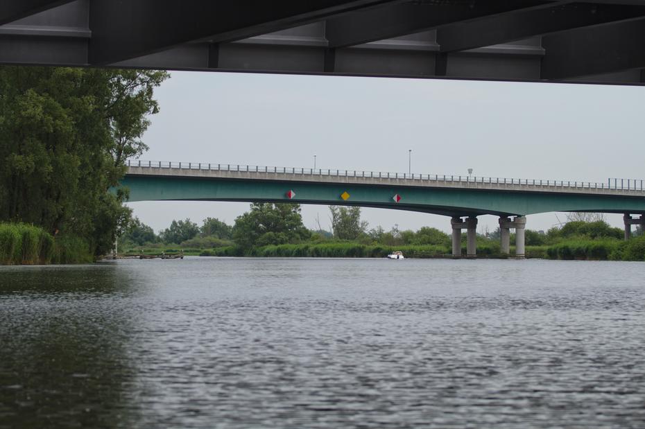 A20-Brücke in Jarmen über die Peene