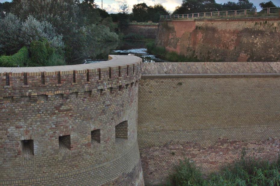 teilrestauriertes Fort