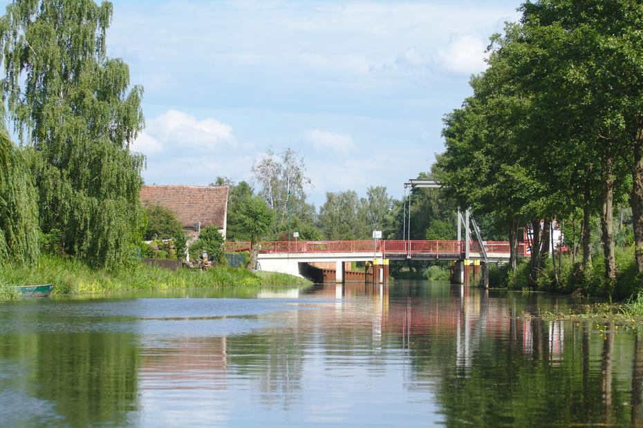 Finowkanal, Klappbrücke Niederfinow